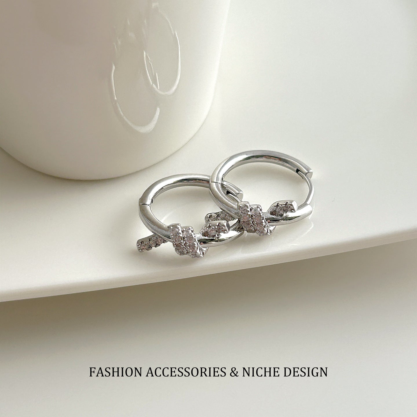 Knotted Round Clip Personalized Cold Style Rings
