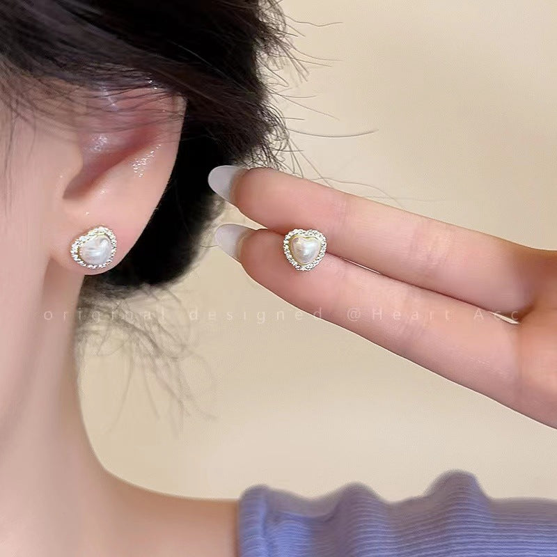 Sense Heart Pearl Female Light Luxury Minority Design Western Style Stud Earrings