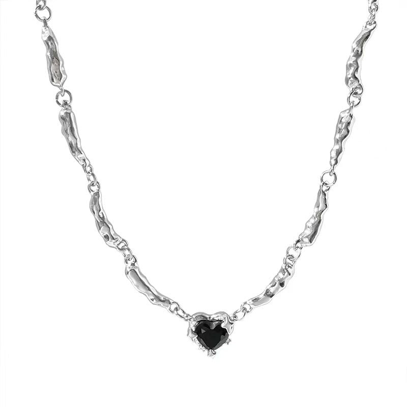 Style Black Peach Heart Clavicle Chain Female Hot Cold Necklaces