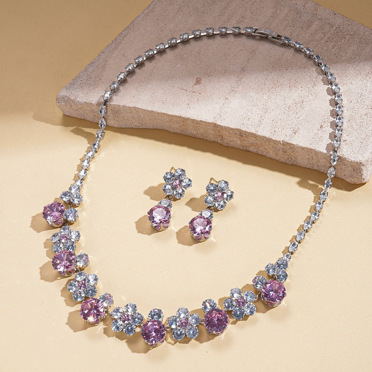 With Diamond Flower Ear Niche Design Clavicle Jewelry Set