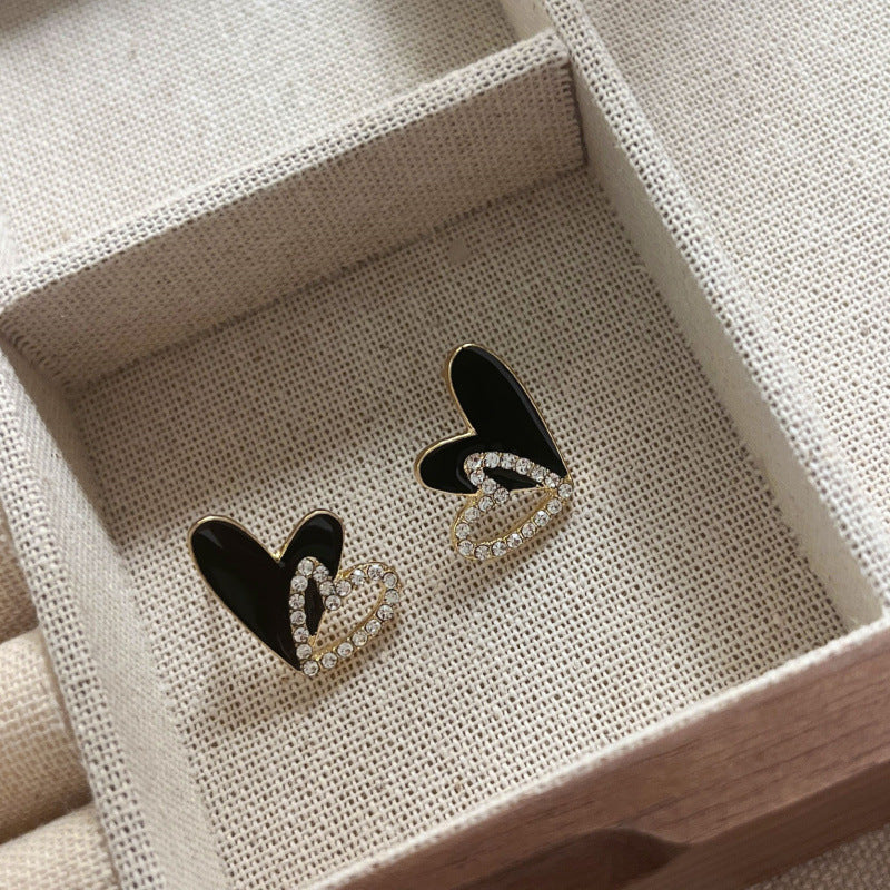 Women's Black Cut-out Love Heart Design High-grade Rings