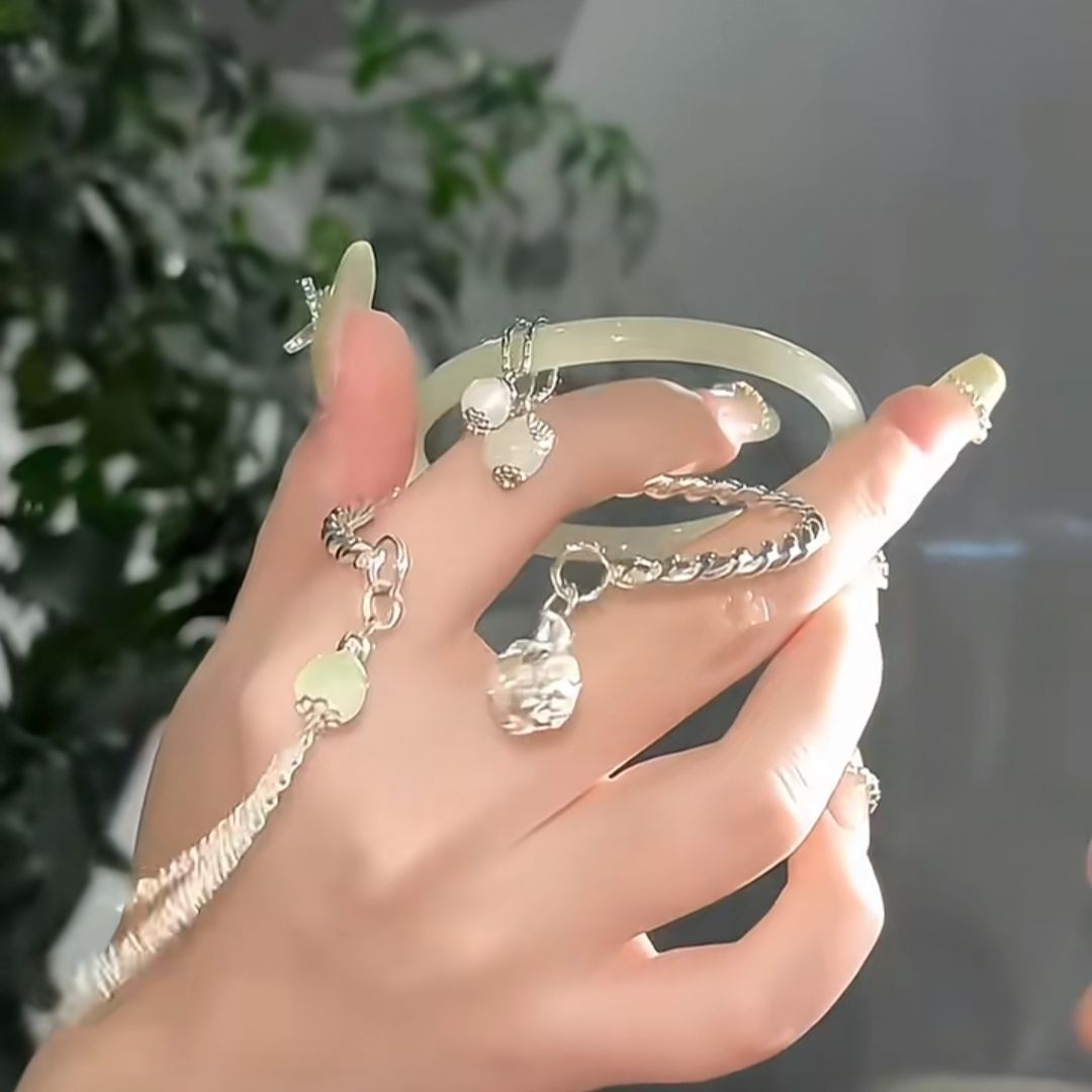 Ancient Style National Fashion Bell Female Light Luxury Bracelet