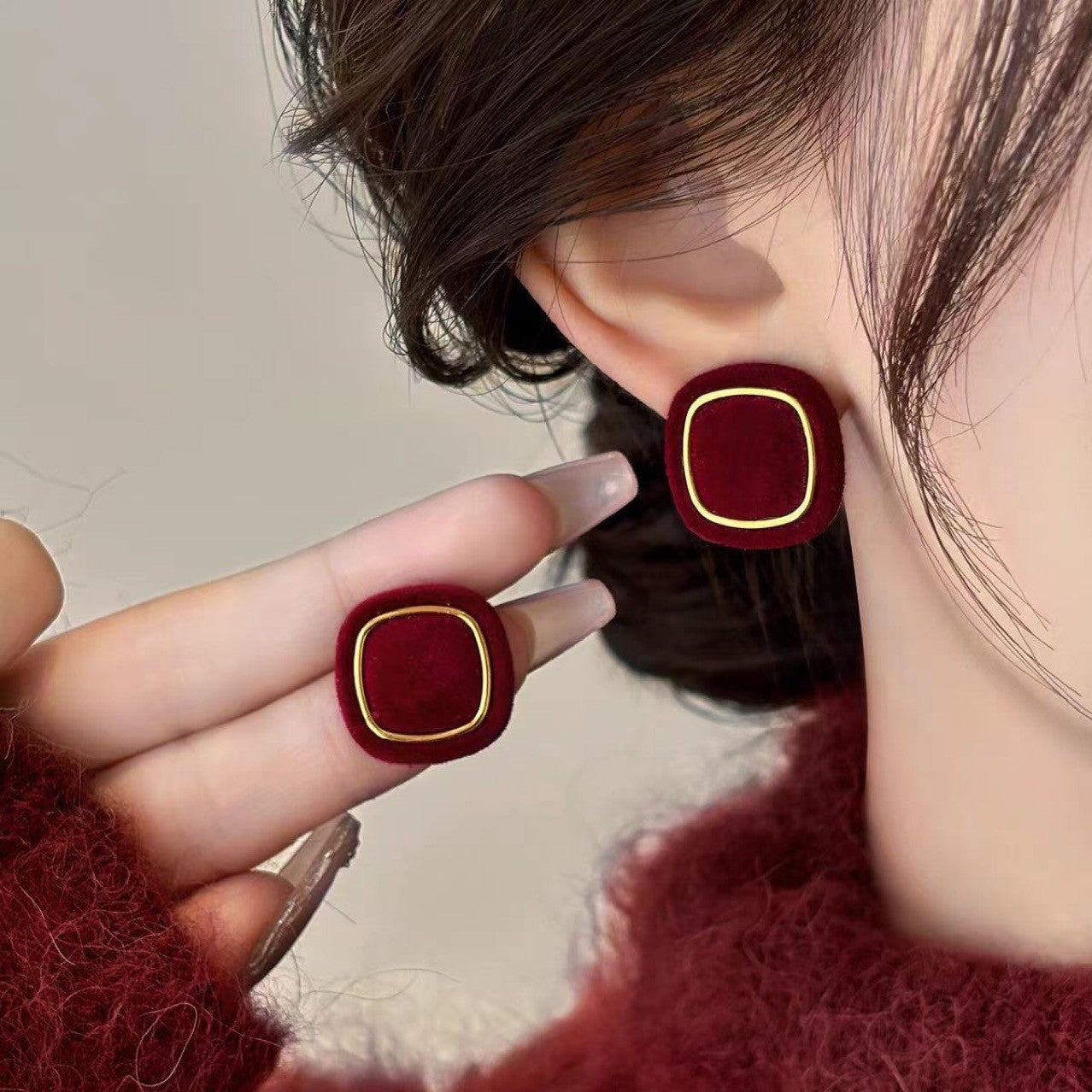 Luxury High Sense Delicate Niche Design Earrings