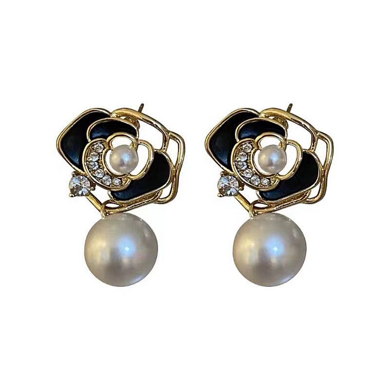 Women's Light Luxury Design Pearl Pendant Rhinestone Earrings