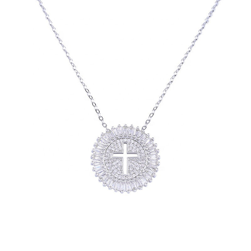 Women's Diamond Hollow Round Exquisite Shiny Zircon Necklace