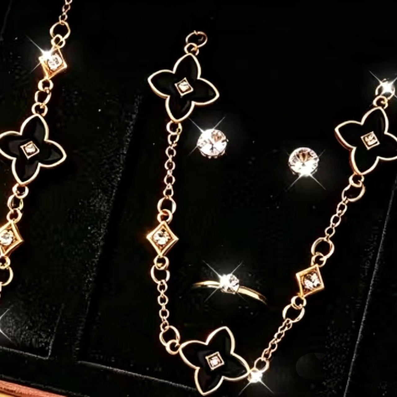 Women's Style Clover For Light Luxury Minority Design Jewelry Set