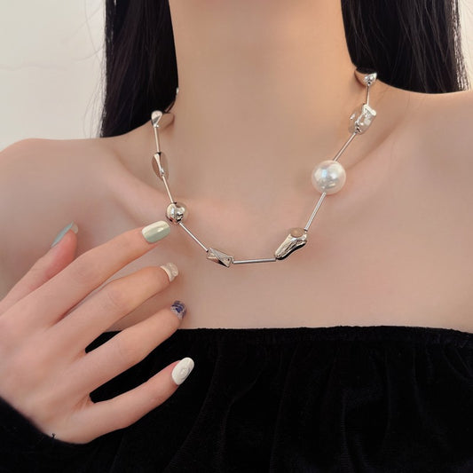 Women's & Men's Design Irregular Metal Pearl Stitching Personality Clavicle Chain Necklaces