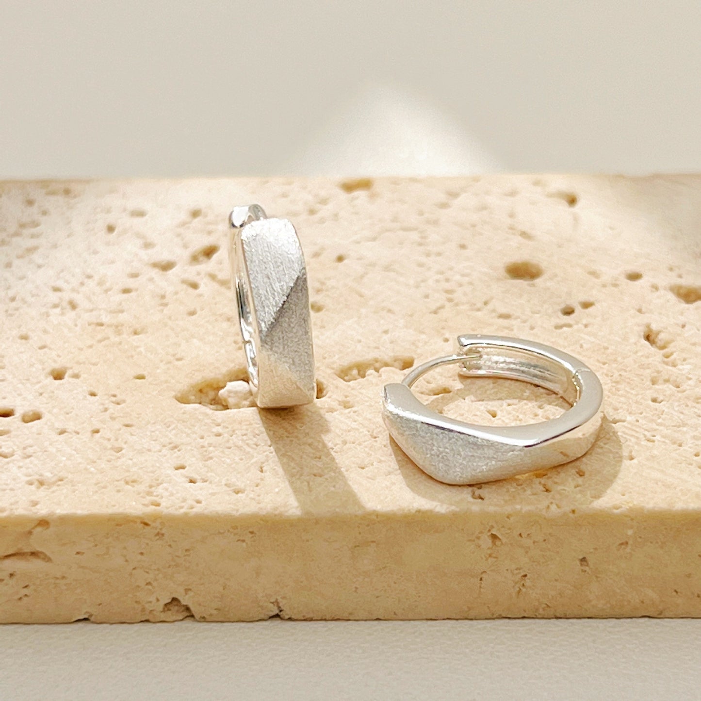 Irregular Round Clip Fashion Simple Commute Ear Buckle