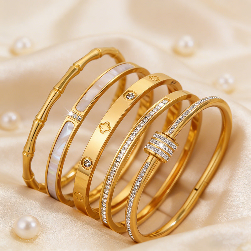 Titanium Steel Fashionable Temperamental Gold Plated Stainless Bracelet