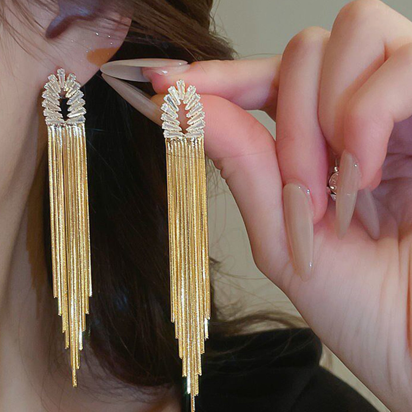 Luxury Temperament Fashion Long Zircon Tassel Personality Elegant High Sense Stud Earrings
