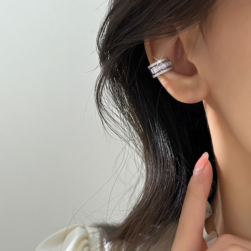 Cross Diamond Plaid French Style Temperament Classic Wave Ear Clip