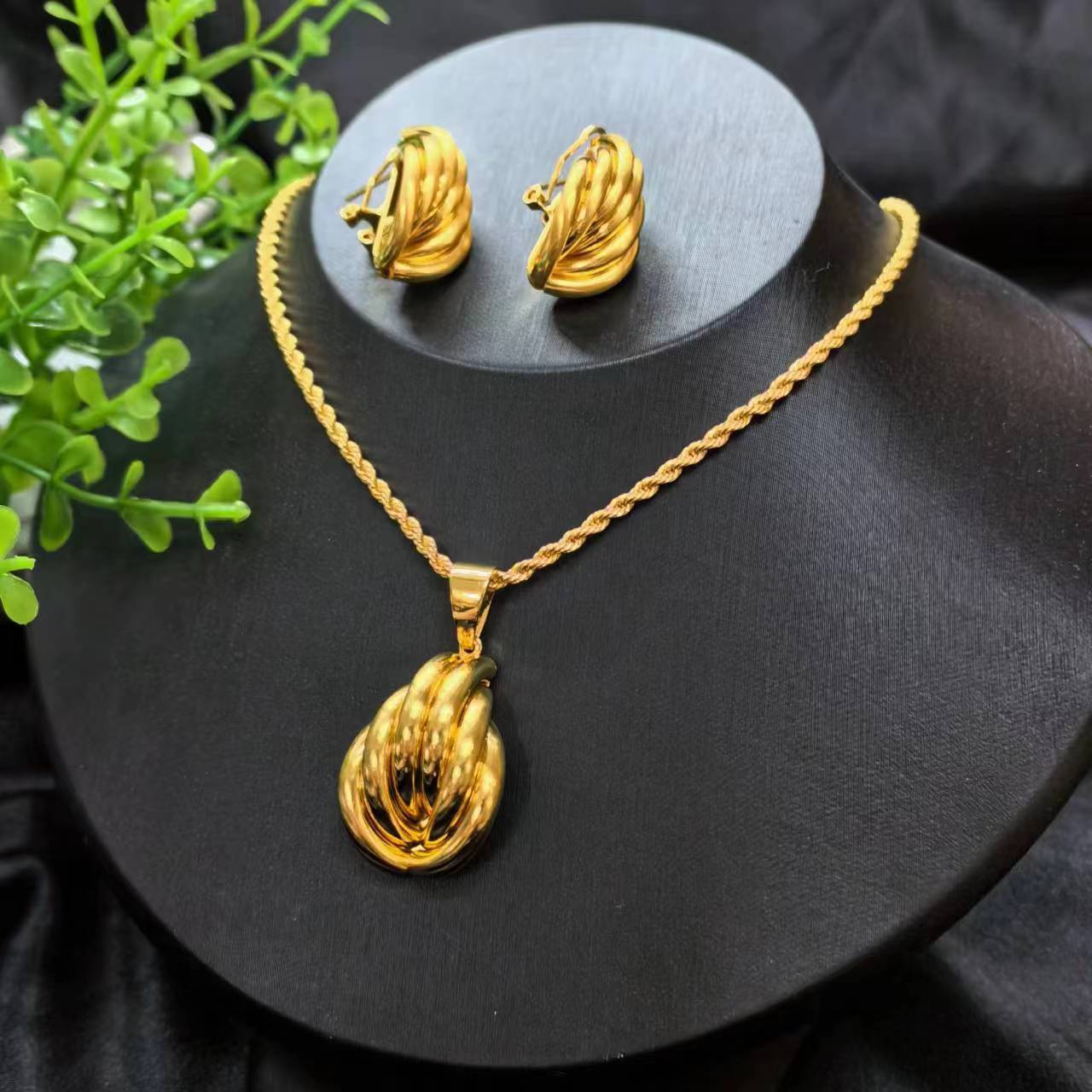 Bridal Ancient French Gold Nigeria Female Jewelry Set