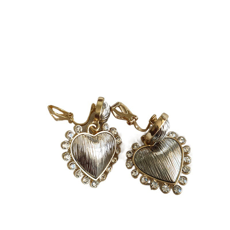 Women's Simple Graceful Love Heart Peach Ear Earrings