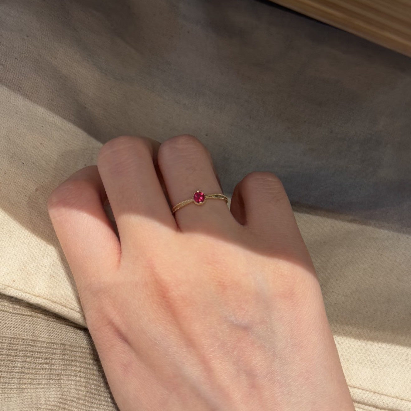 Red Shiny Diamond Female Retro Exquisite Light Luxury Minority Ring