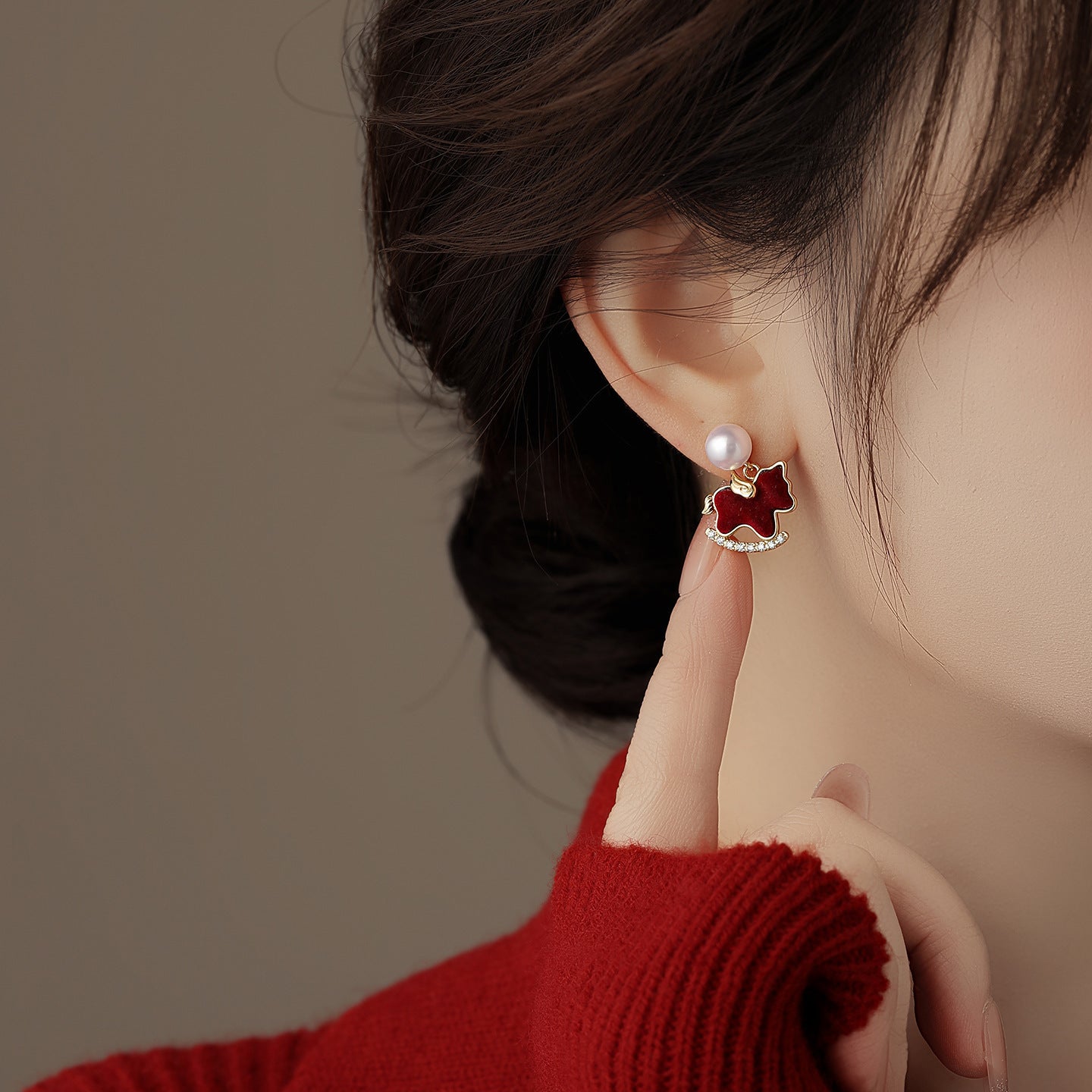 Red Veet Pony Bead Retro Elegant Slightly Zircon Stud Earrings