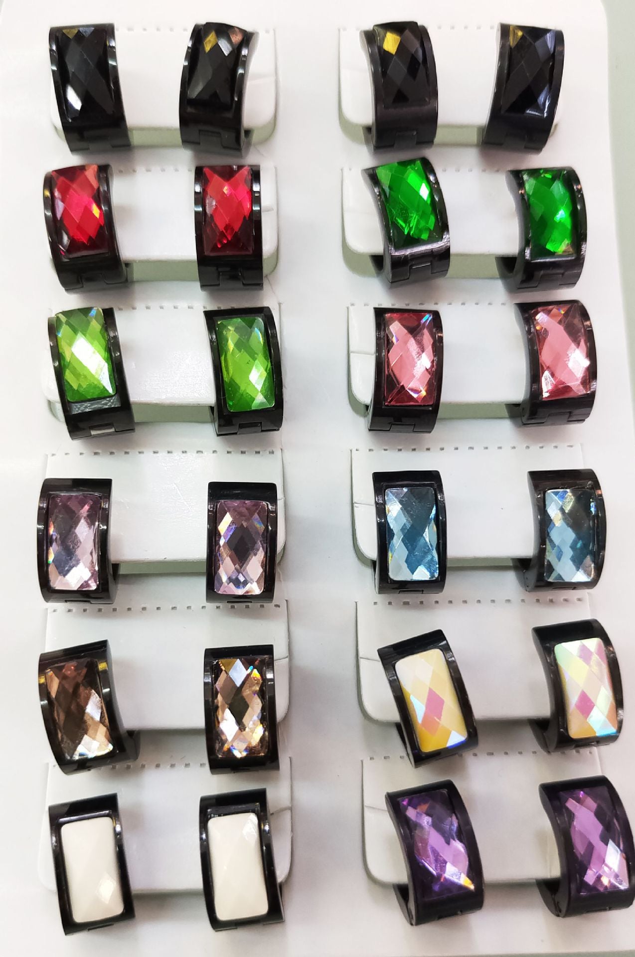 Women's & Men's Steel Clips Geometric Rhinestone Titanium Color Acrylic Ear Buckle