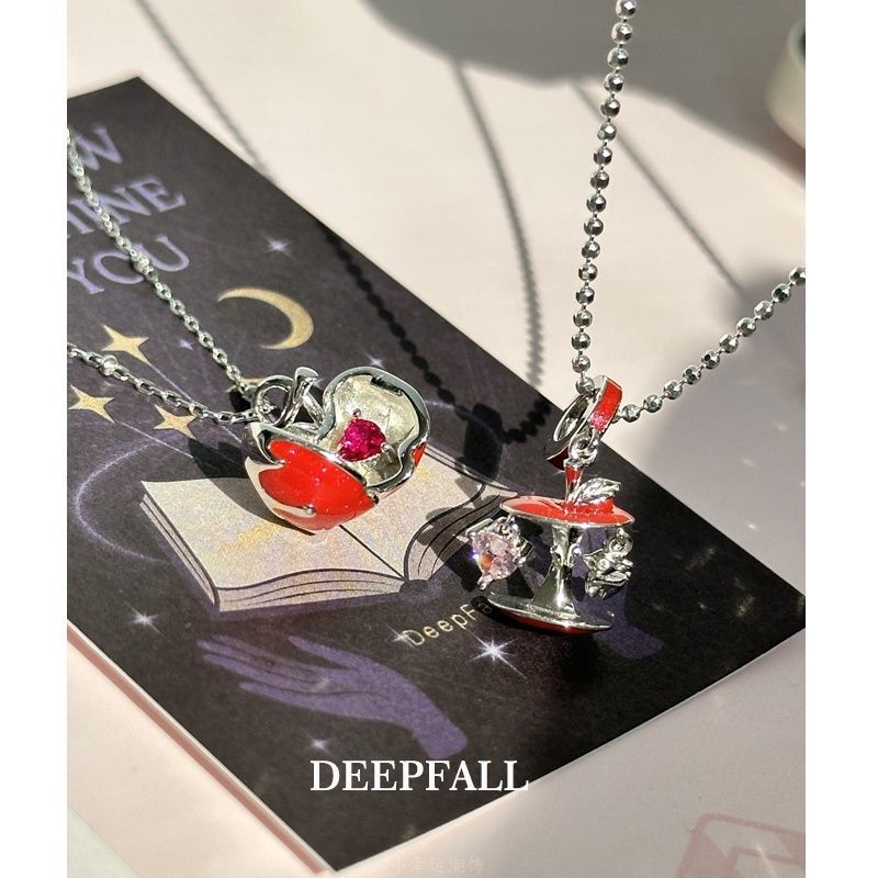 Safe Smooth Christmas Romantic Red Apple Clavicle Chain Pendants