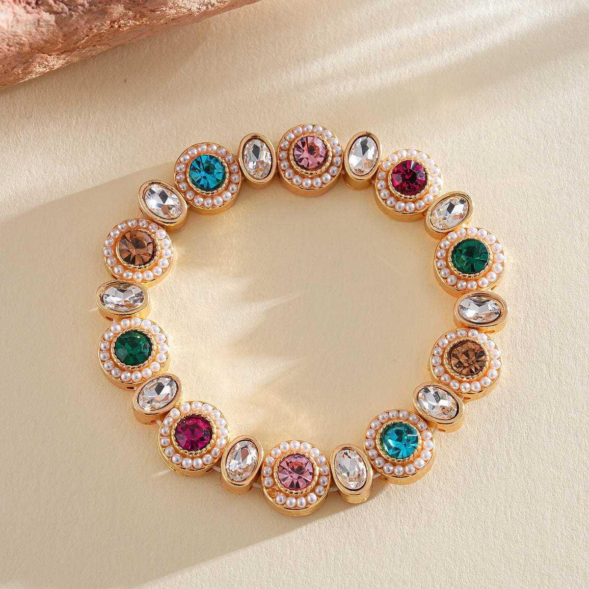 Women's Round Pearl Light Luxury Minority Vintage Clavicle Chain Jewelry Set