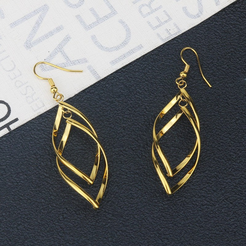 Women's Hook Simple Fashionable Temperamental Geometric Titanium Pendants