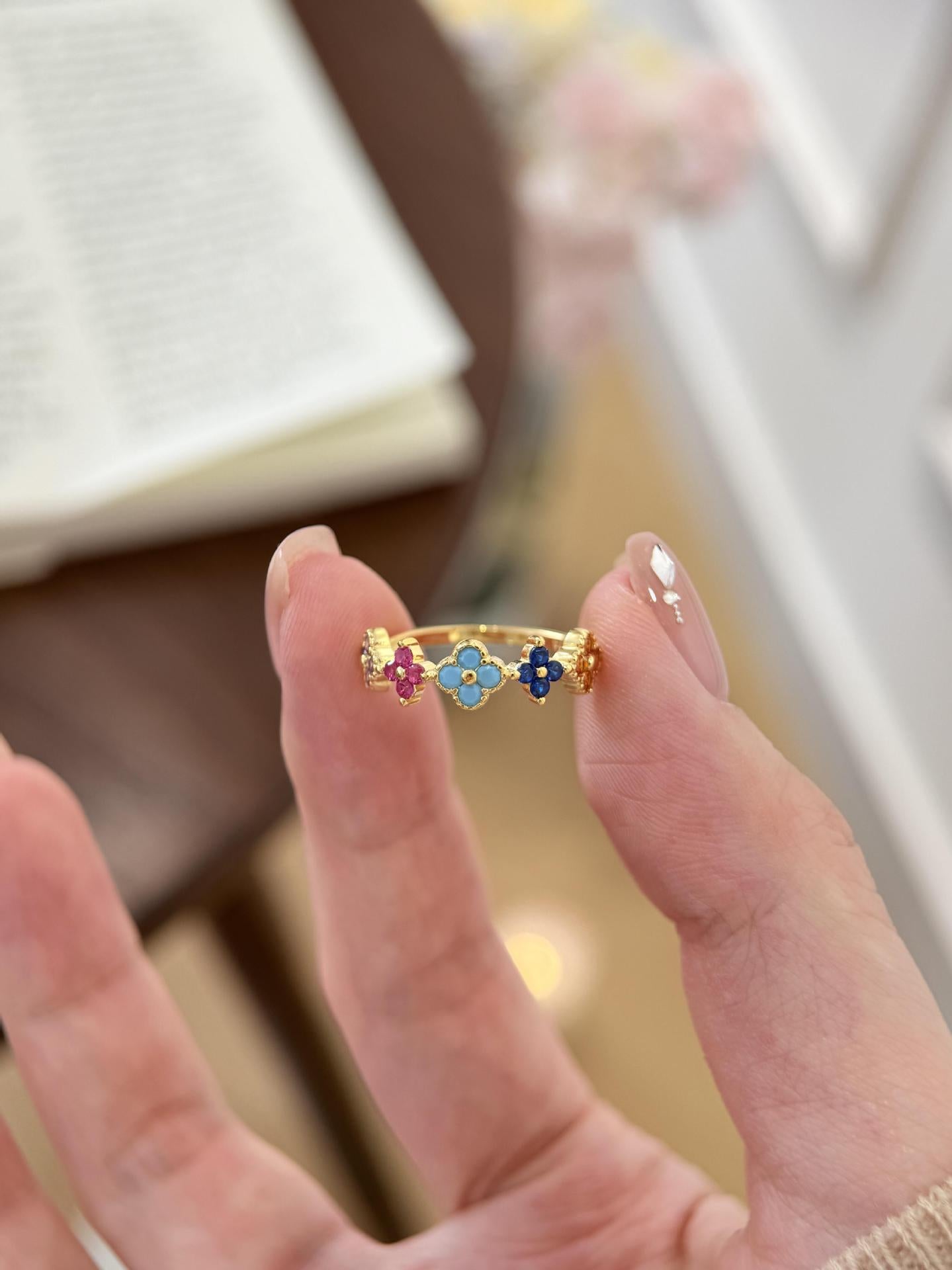 Dopamine Color Four-leaf Clover Female Exquisite Versatile Unique Design Ring