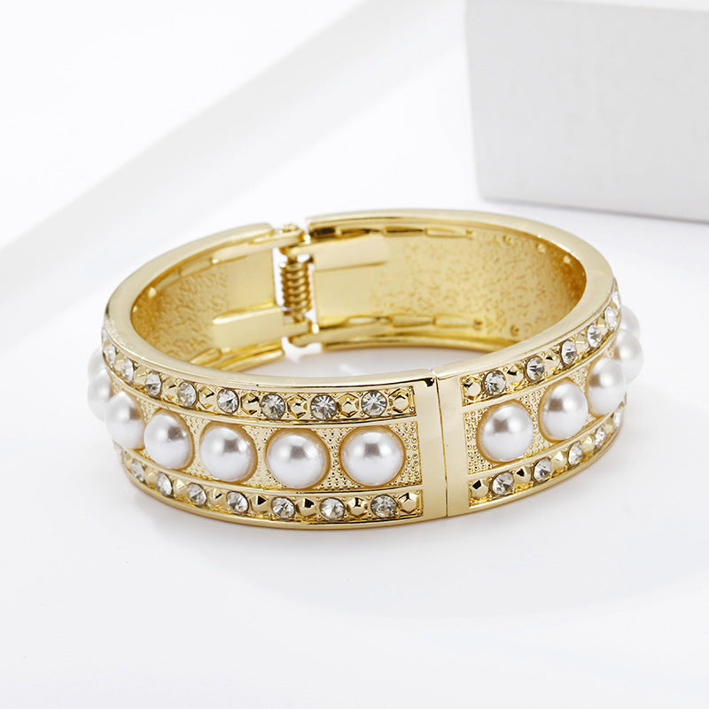 Gold Inlaid Pearl Spot Drill Fashion Exaggerated Female Bracelets