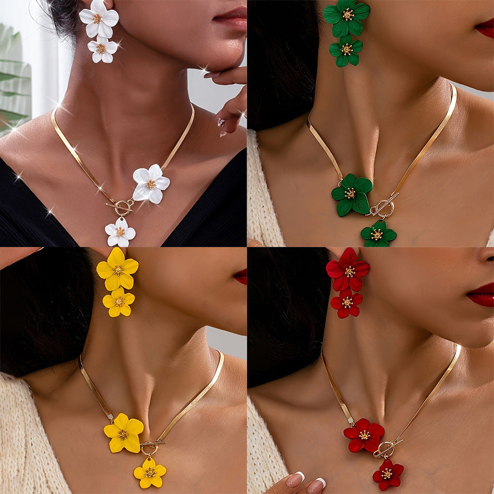 Women's Fashionable Elegant High-grade Alloy Flower Suite Jewelry Set