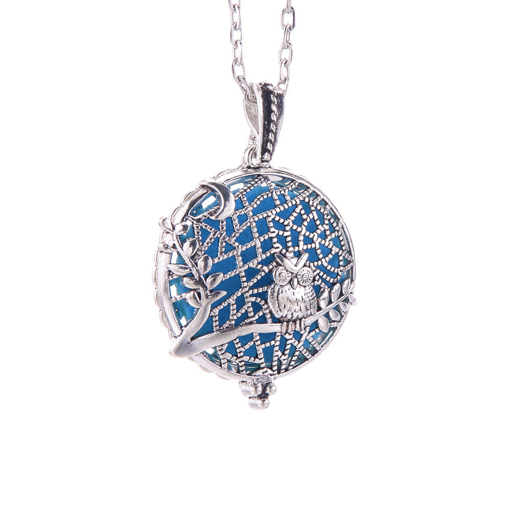 Hollow Lucky Tree Round Alloy Medal Charm Necklace