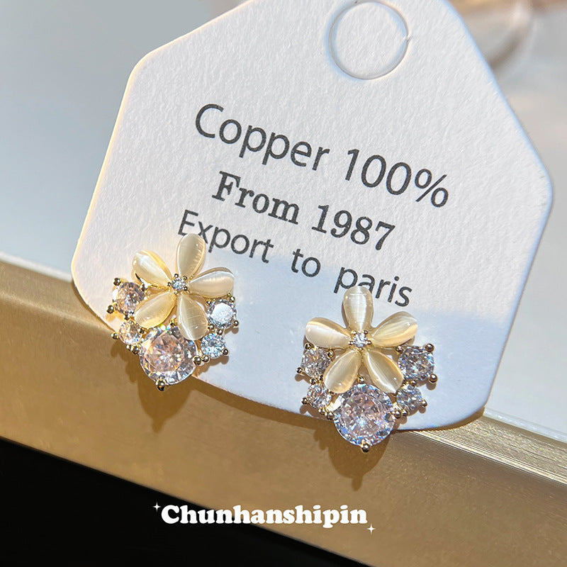Flower High-grade Fresh Commuting Simple Elegant Ear Clip