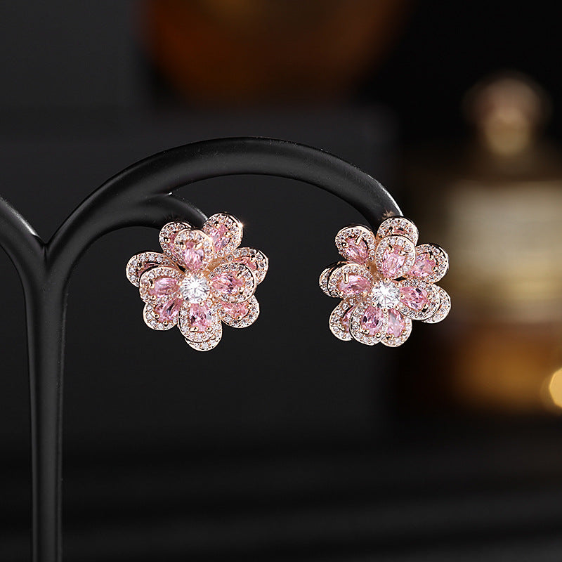 Boucles d'oreilles tridimensionnelles simples à épingle à fleurs pour femmes