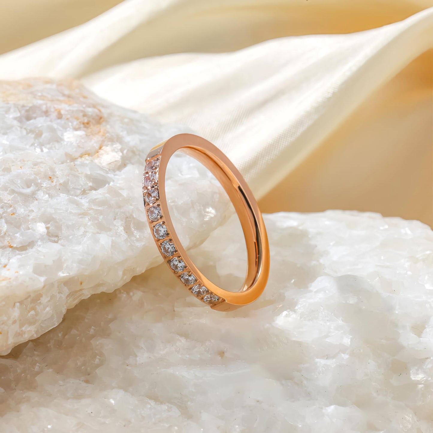 Full Diamond Row Simple Light Luxury Ring