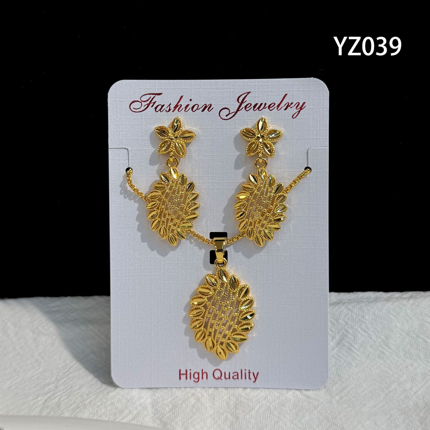 Love Heart Flowers Ear Medium Suit Pendants