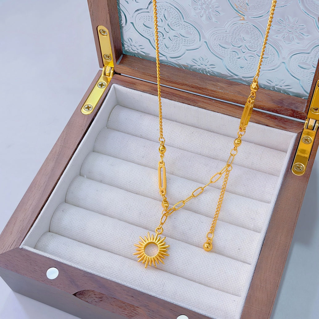 Ginkgo Leaf Variety Retro Affordable Luxury Fashion Design Necklace