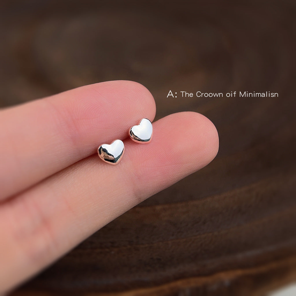 Compact Daily Commuter Sier-plated Needle Glossy Love Stud Earrings
