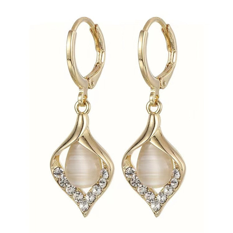 Women's Retro Chinese Style Opal Temperamental Minority Design Sense Ear Clip Earrings