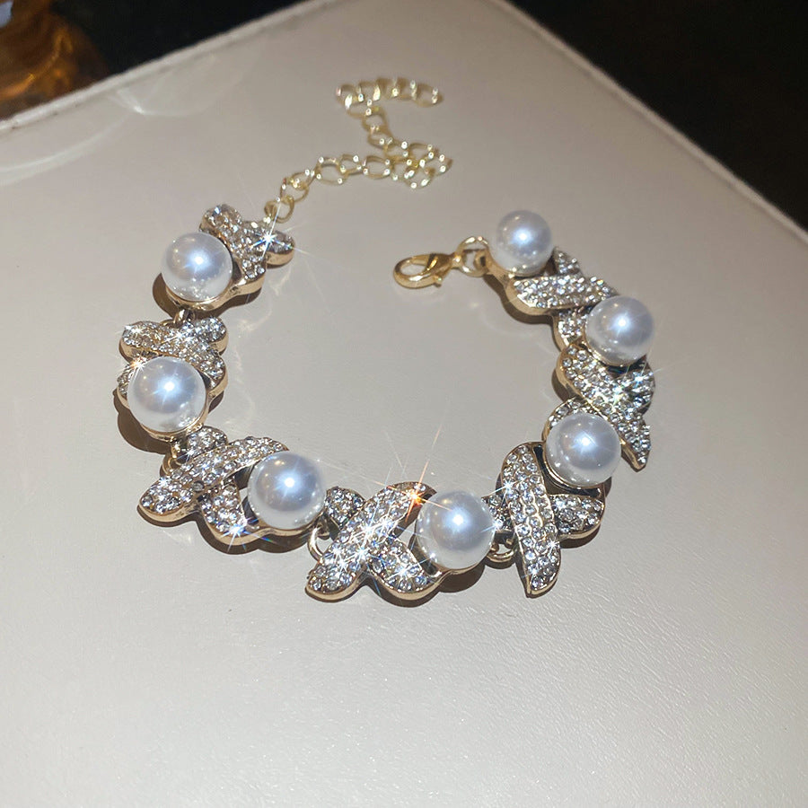 Women's Round Pearl Niche Temperament Light Luxury High Necklaces