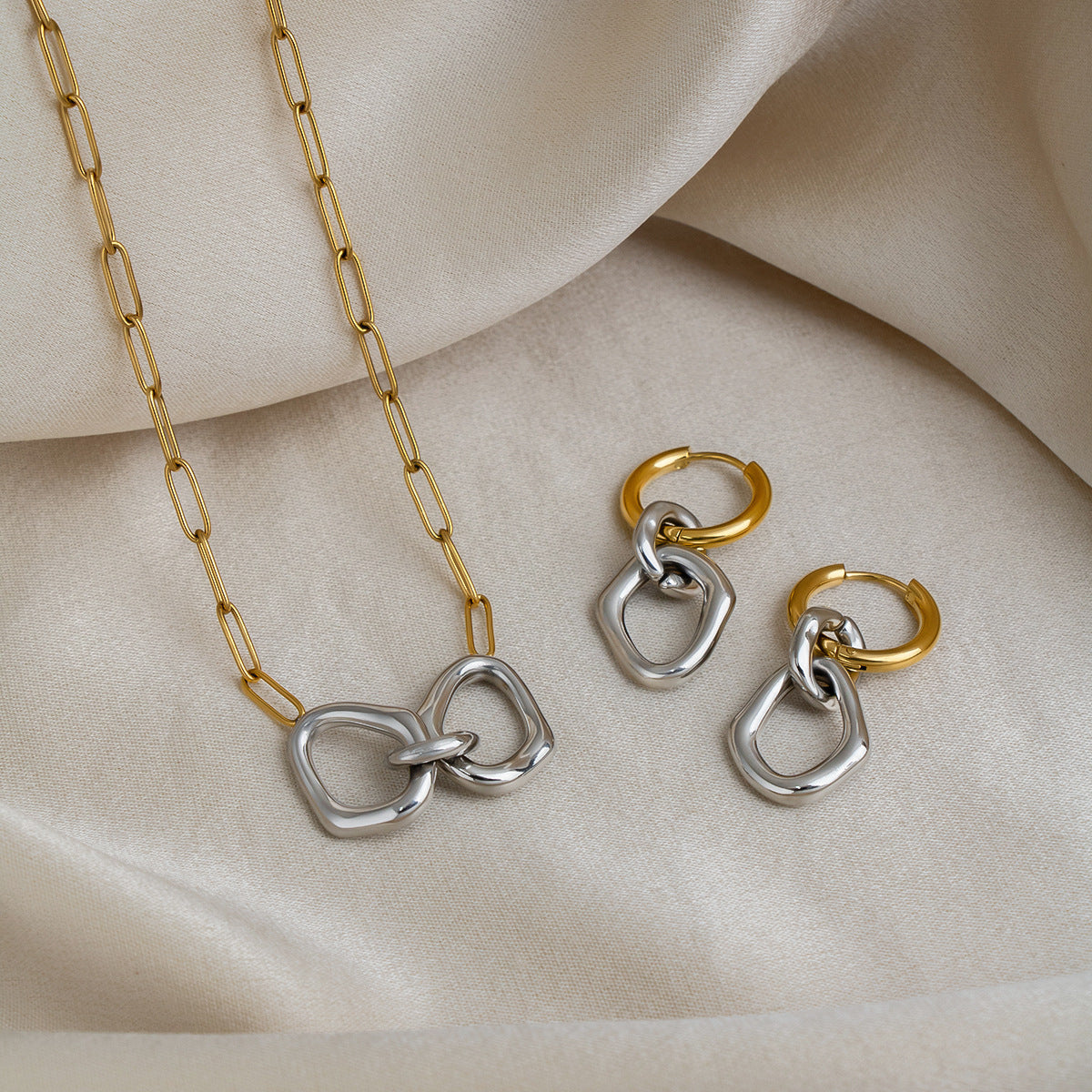Double Buckle Suite Stainless Steel Vacuum Necklace