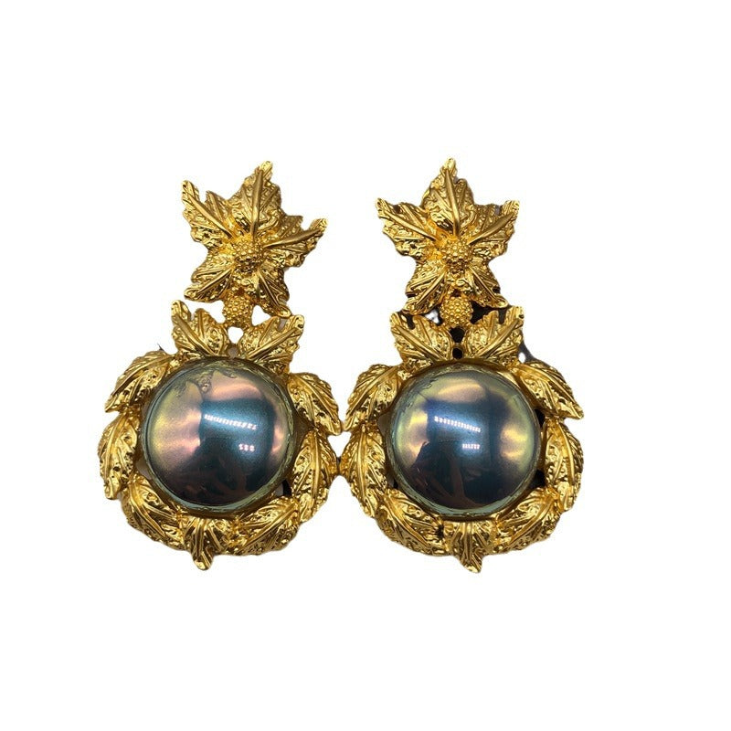 Overseas Engraved Western Sier Ear Clip Earrings