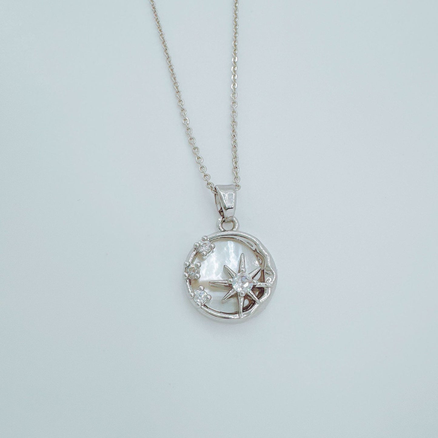 Charming Popular Shell Cloud Light Female Necklaces