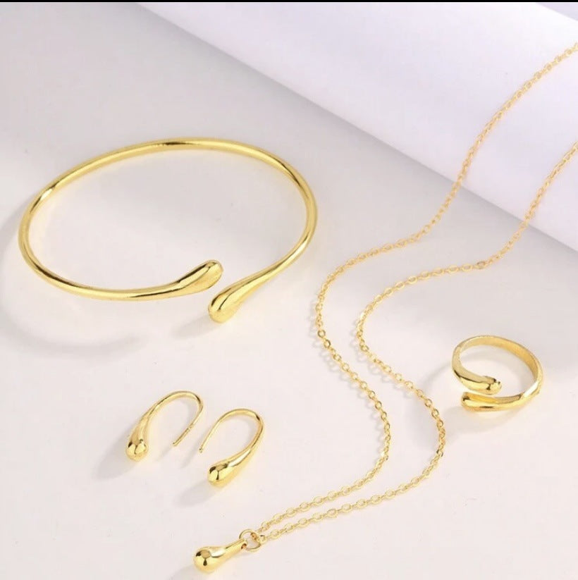 Innovative Exquisite Water Drop Eardrops Large Bracelets