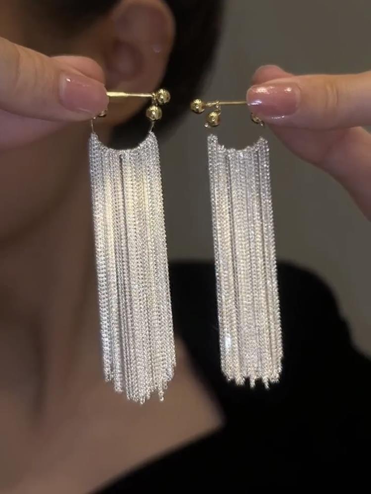 Women's Light Luxury Galaxy Waterfall Tassel For Graceful Fashionable Sparkling Sier Earrings