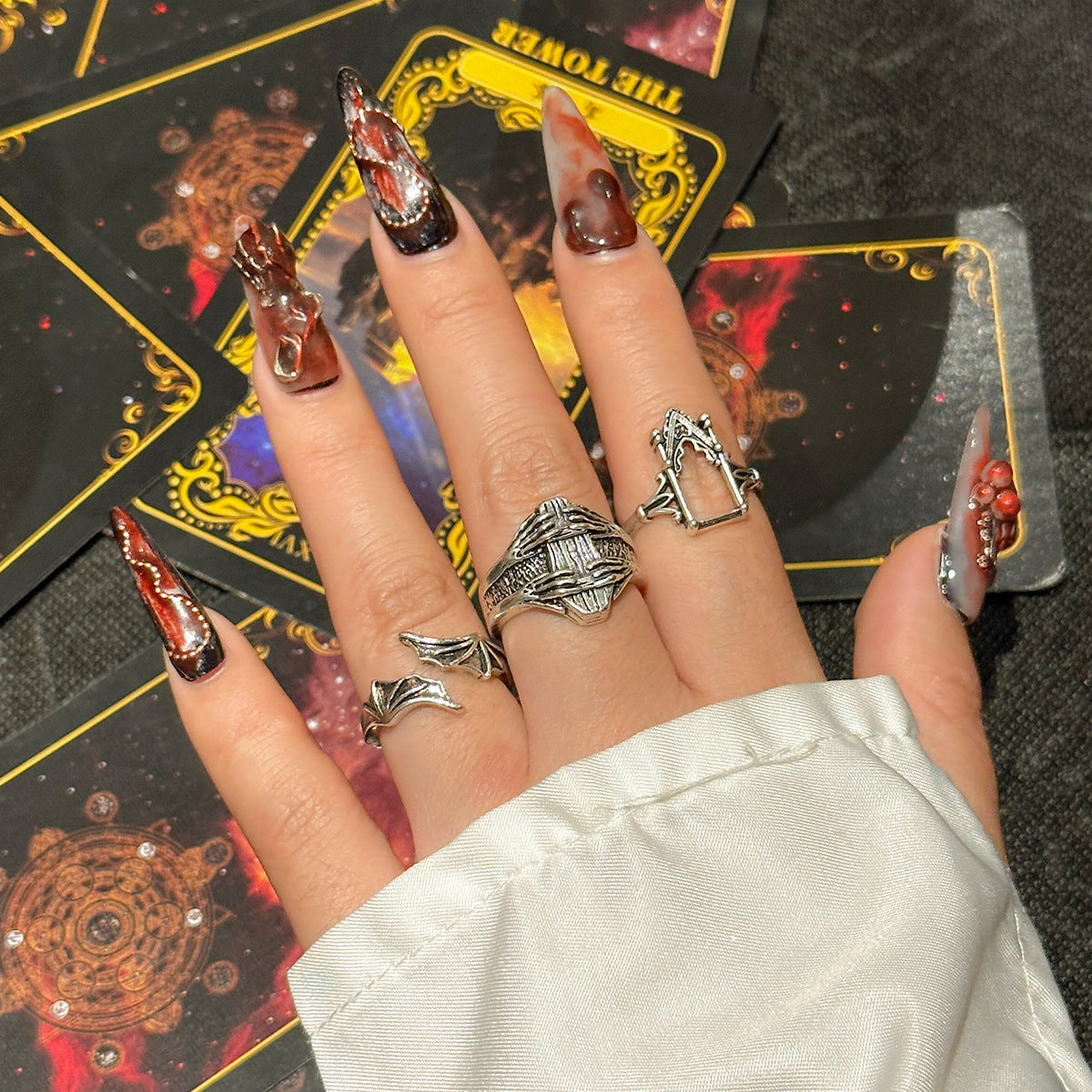 Vintage Knuckle Suit Hip Hop Carved Bat Rings