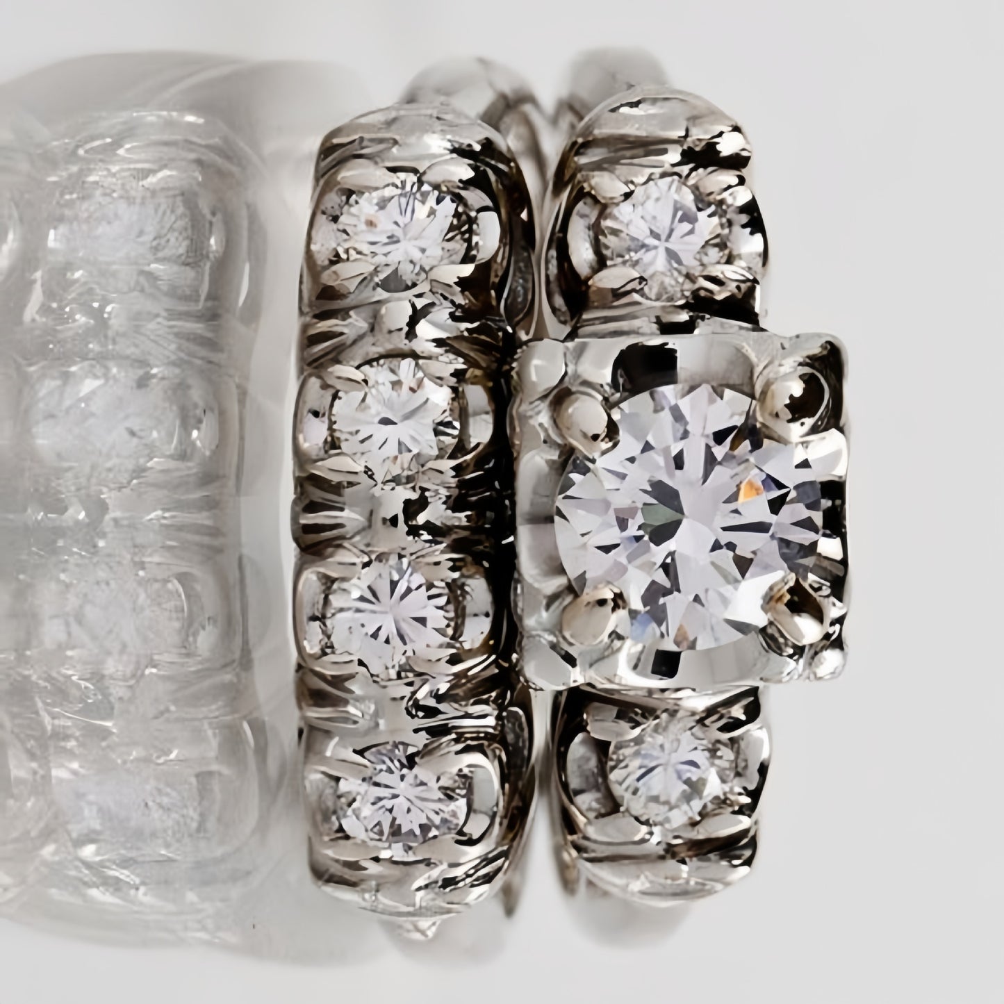 Women's Luxury Zircon Inlaid Elegant Fashion High Rings