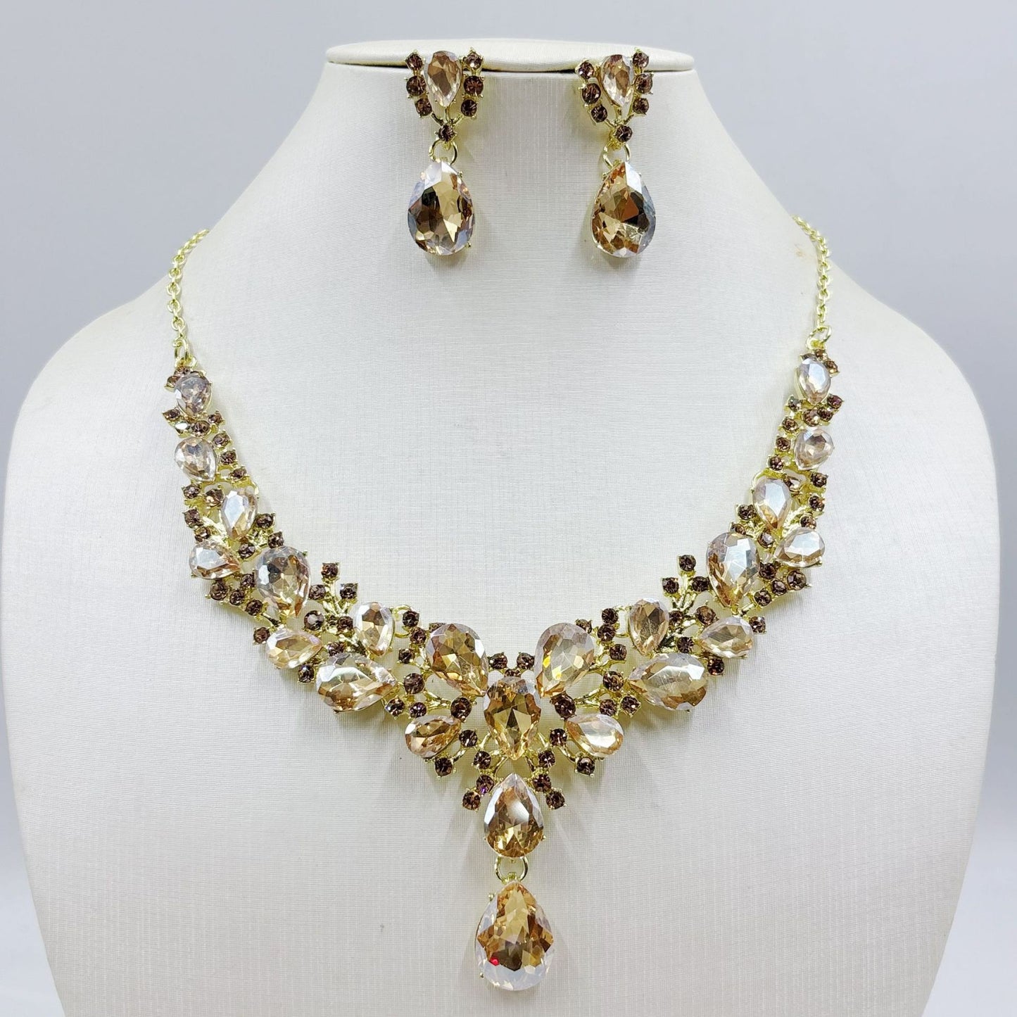 Water Drop Super Bridal Banquet Three-piece Zircon Gem Short Jewelry Set