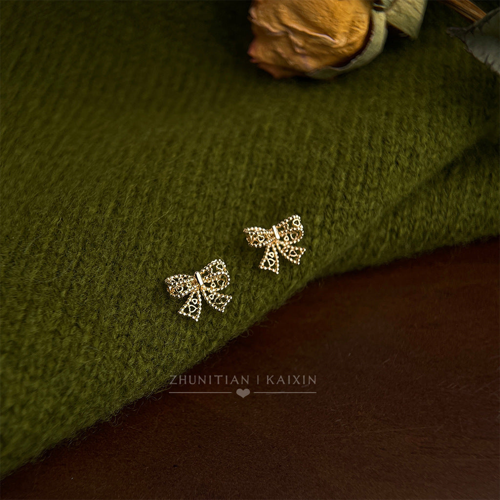 Women's Bright Eyes Shop Sier-plated Needle Gold-plated Mini Hollow Stud Earrings