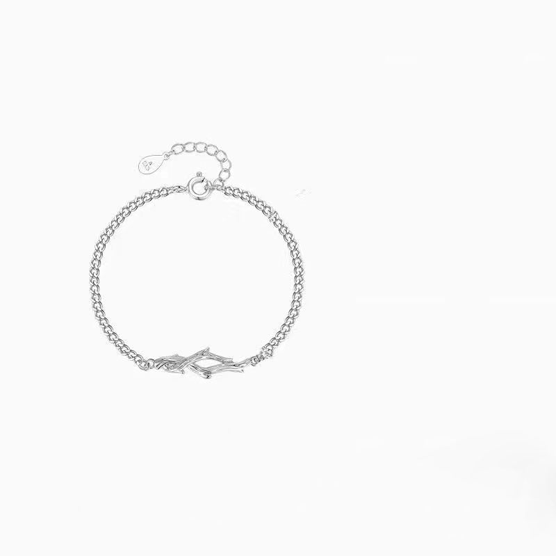 Bracelets pour femmes et hommes et une paire de beaux bracelets de style Mori