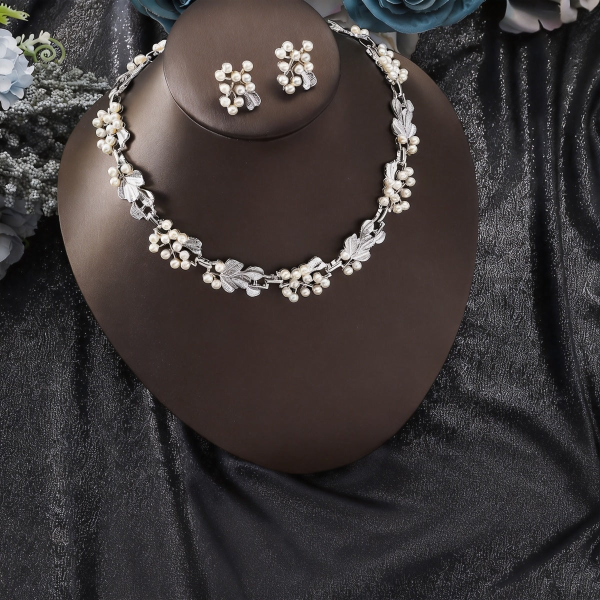 Leaf Pearl Vintage Brushed Frosted Palace Style Retro Affordable Luxury Jewelry Set