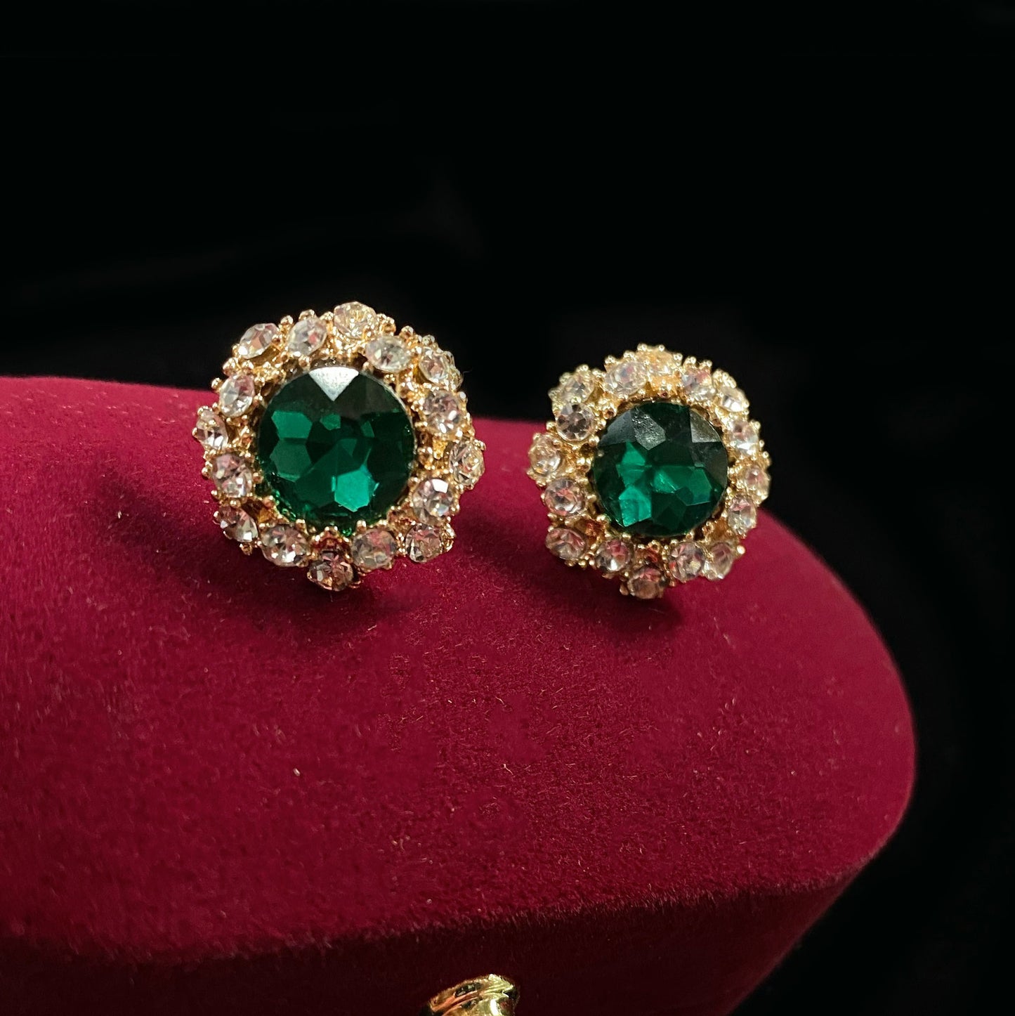 Boucles d'oreilles rétro pour femmes, tempérament d'aiguille, diamant émeraude