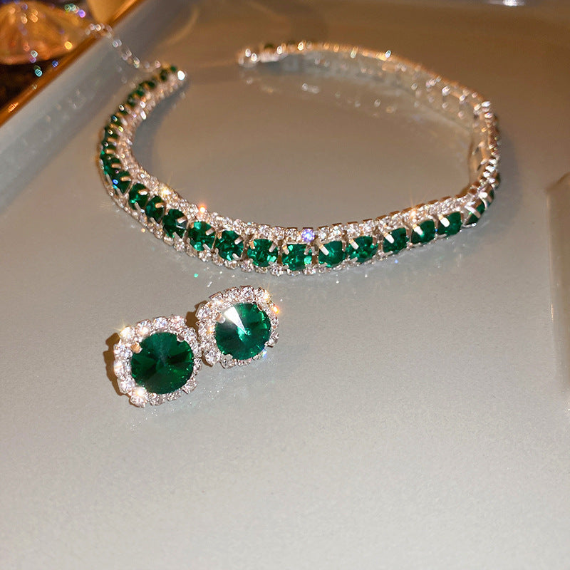 Women's Emerald Square Elegant Vintage Temperament Clavicle Light Luxury Earrings