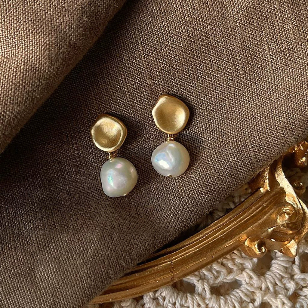 Clip Female Mild Luxury Retro Simple High-grade Matte Earrings