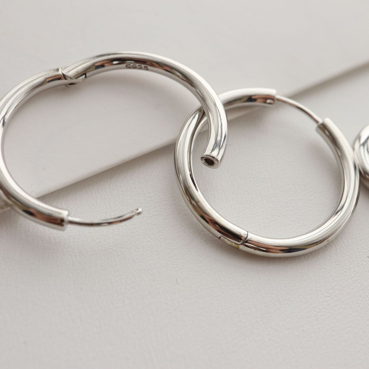 Women's & Men's Eardrop Sier Round Solid Niche Seaside Rings